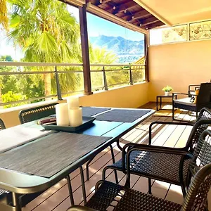 Precioso En Urbanización A 600 Metros Del Mar Benalmádena